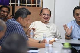 PM extends RM270,000 in Aidiladha donations to Sg Bakap mosques, surau