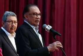 மெட்ரிகுலேஷனில் சேர  அதிக மதிப்பெண்கள் பெற்றவர்களுக்கு வாய்ப்பு  வழங்க  அரசாங்கம் உத்தேசம்.