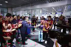 World e-sports champ Selangor Red Giants get hero’s welcome at KLIA