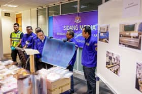 Hasil penerbitan, alat mainan seks bernilai RM1.2 juta dirampas, 50 individu ditahan