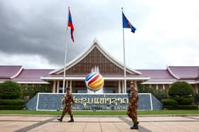 Asean seeks to tackle Myanmar crisis, South China Sea tension
