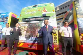 Smart Selangor Bus advertises eye-catching tourist hotspots
