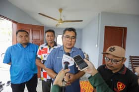 Manfaat zakat wakalah, Yayasan MBI baik pulih 10 rumah asnaf