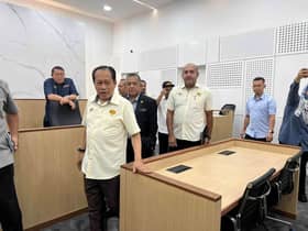 Public Works Dept superintendent urged to monitor govt projects' implementation