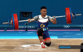 Mohamad Aniq misses Olympic podium by 1kg
