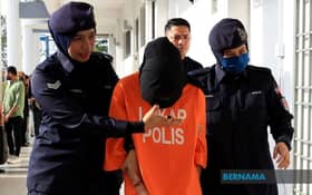 Teenage girl remanded for impersonating a doctor