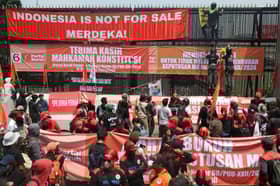 A tumultuous week in Indonesian politics as transition nears