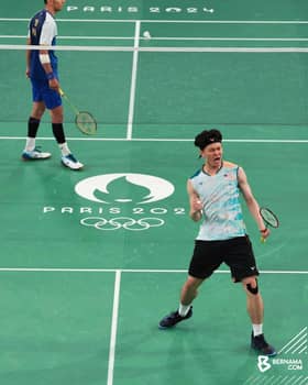 Anwar ucap tahniah Zii Jia menang gangsa Olimpik, pamer aksi memukau