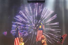 Suami isteri tempuh perjalanan 331km demi Hari Malaysia