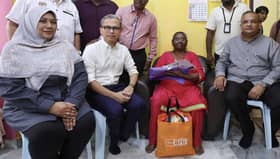 Deepavali: Two media veterans receive contributions from Tabung Kasih@Hawana