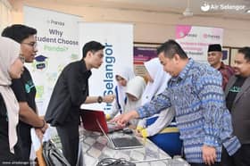 Air Selangor taja 240 pelajar B40 akses pendidikan digital untuk hadapi SPM