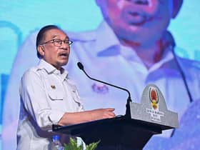 Anwar calls for enhanced infrastructure, workforce in logistics sector