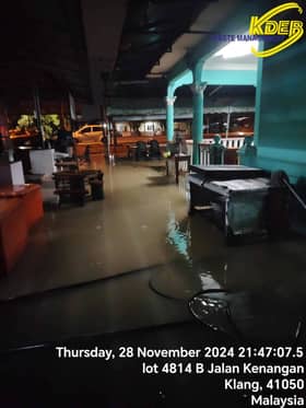 Banjir kilat: Lima keluarga di Klang dipindahkan ke pusat pemindahan sementara