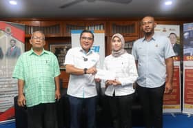 Mangsa ribut, penerima bantuan pendidikan syukur MBI cakna kebajikan