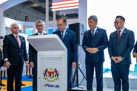 PM officiates Malaysia Pavilion at 7th CIIE in Shanghai