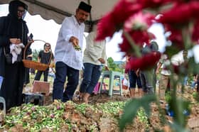 Legendary composer Ahmad Nawab laid to rest