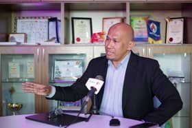 Ringgit meningkat berbanding dolar AS hari ini