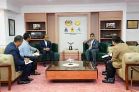 Khaled holds further talks on acquiring Kuwait fighter jets