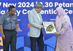 Sultan Sharafuddin officiates SIBF, SES 2024