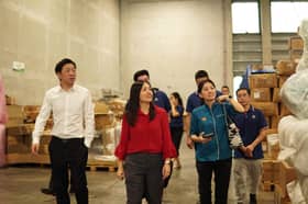 Nie Ching visits BEST Inc U10 distribution centre, supply chain warehouse