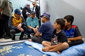 PM admires extraordinary qualities of flood victims, relief workers