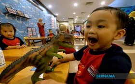 State to review incentives to support working mothers, childcare operators