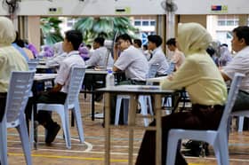 Lebih 400,000 calon SPM menduduki peperiksaan bermula hari ini