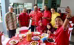 Perpaduan bawa kesejahteraan, aneka bantuan buat masyarakat Tionghoa