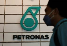 Petronas H1 profit slips to RM26b on weaker oil prices