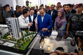 Anwar pacu kestabilan politik, pertumbuhan ekonomi negara rancak