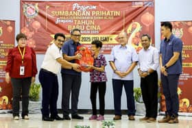 Hamper, wang tunai ceriakan 50 penerima sempena Tahun Baharu Cina