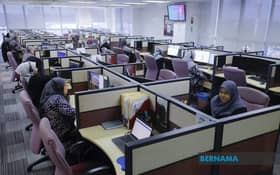 Companies earning billions must pay living wages, says PM