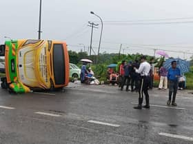 Bas persiaran bawa 17 pelancong China terbabas, pemandu parah