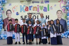 Ringan beban ibu bapa, 1,650 pelajar B40 di PJ dapat bantuan sekolah