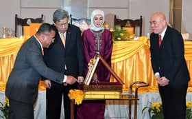 Sultan Sharafuddin, Tengku Permaisuri Norashikin grace Legislative Assembly dinner banquet