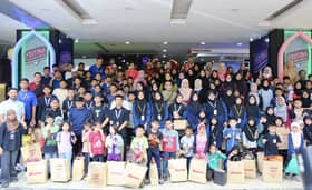 Anak yatim, asnaf ceria beli pakaian hari raya sumbangan PKNS