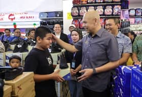 Jualan kembali ke sekolah tawar potongan harga hingga 30 peratus