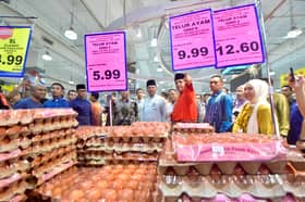 Harga barangan asas menjelang Aidilfitri terkawal, tiada kekurangan bekalan