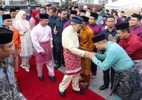Sultan Sharafuddin graces opening of Kg Klang Gate Baru Mosque