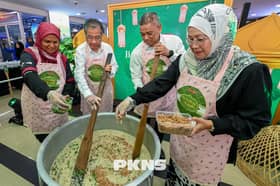 PKNS agih 4,500 bubur lambuk percuma sepanjang Ramadan
