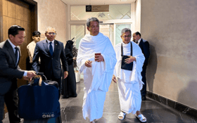 Mohamad Hasan arrives in Jeddah for OIC Extraordinary Session on Gaza