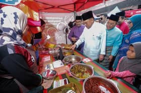 PM visits Section 2 Ramadan bazaar, advises vendors to maintain hygiene, fair pricing