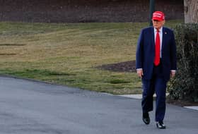 Trump signs order making English official US language