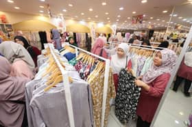 Syawal makin dirasai, pusat beli-belah, butik, pasar raya lokasi tumpuan (FOTO ESEI)