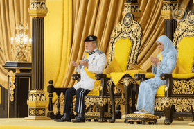 Approach unity with utmost care, advise King, Queen in Raya address