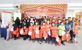 KDEBWM sponsors Aidilfitri shopping for orphans, underprivileged children
