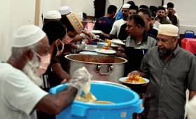 Klang Mosque’s sahur brings community together