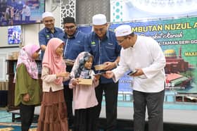 Lebih 300 asnaf, anak yatim terima sumbangan raya masjid Gombak