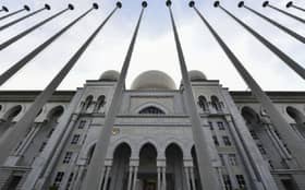 高庭批准慕尤丁将法律问题提交法院