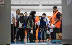 Putra Heights residents at mosque PPS ready to move out